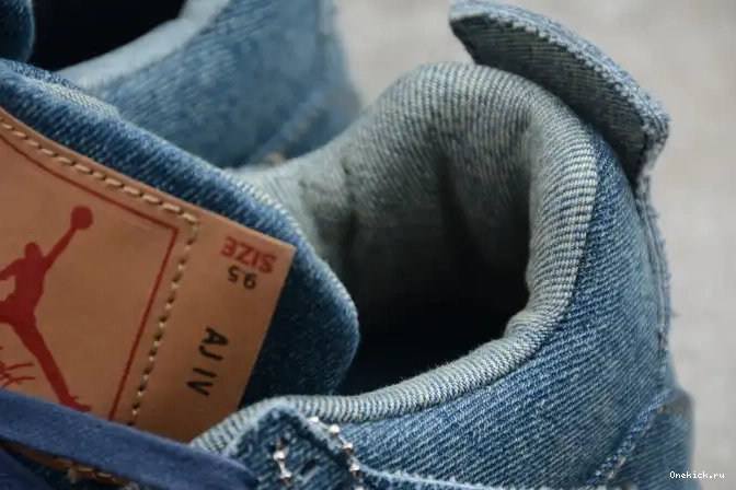 One Kick Nike AO2571-401 Levi's x Air 4 Denim Jordan 0516